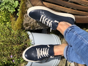 navy blue easy lace leather sneakers