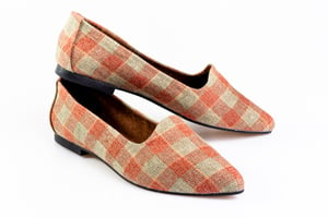 Maple check shoes  UK5