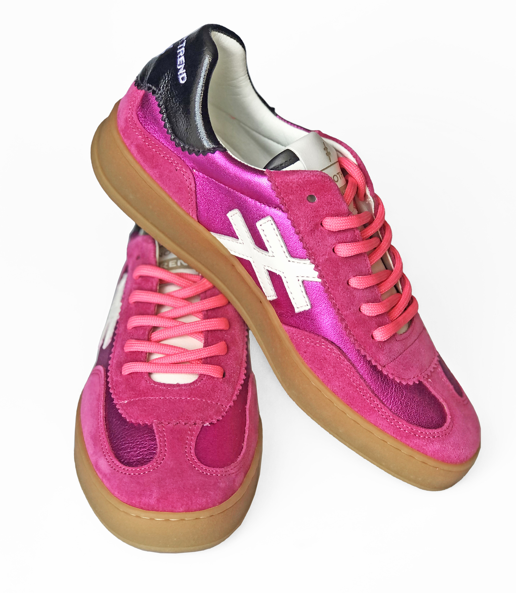 College Sneakers / Fuchsia