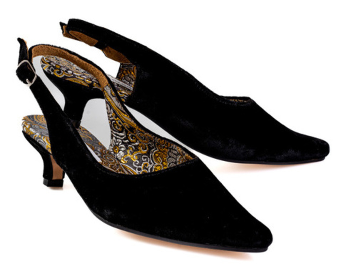 Black Velvet Kitten Heel Shoes Mandarina Shoes Designer Slingbacks