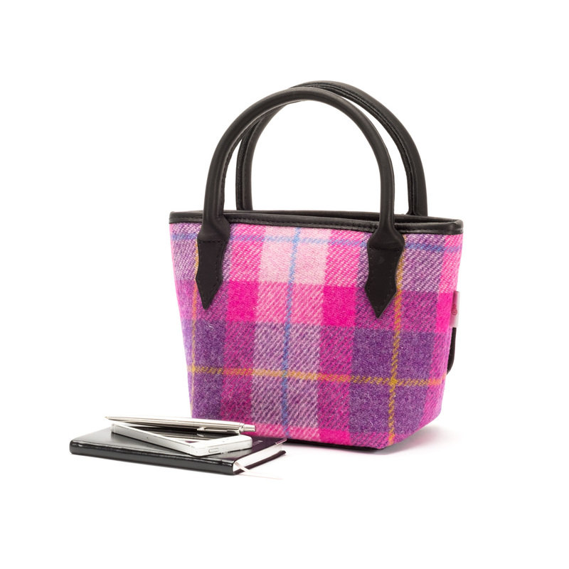 Hot Pink Mini Tweed Bucket Bag | Handbags | Mandarina Shoes